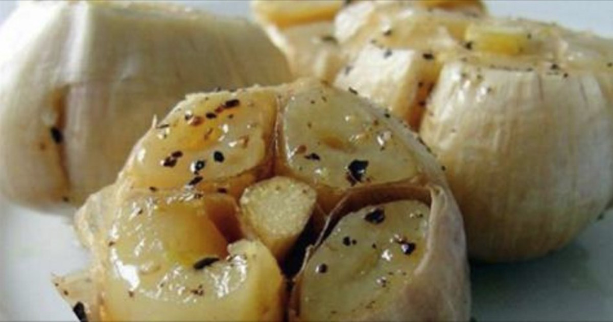 That's what will happen to your body within 24 hours if you eat 6 cloves of garlic a day!