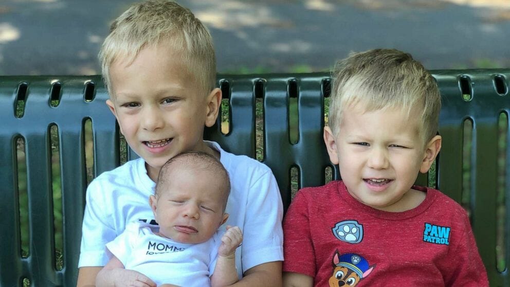 3 brothers, all under the age of 5, are battling cancer. Let's show them our support