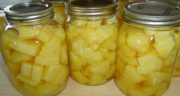 This Pineapple water drink will cleanse your body of toxins, help you lose weight, and relieve pain and swelling